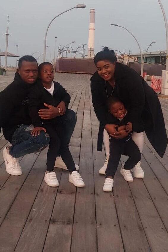 "נדיר מאוד, עד לא קיים, שמכניסים ילדים למתקן כליאה". משפחת ססאי (צילום: באדיבות המשפחה ) משפחת ססאי