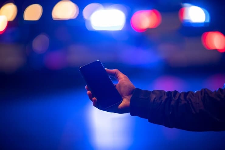 אילוס אילוסטרציה טלפון משטרה 