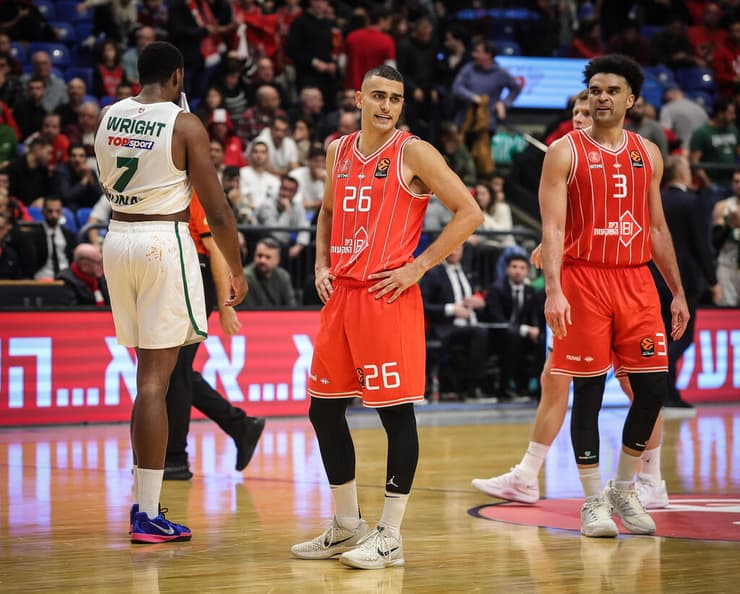 מקום שני ביורוליג הודות לפתיחת עונה מדהימה. מדר (צילום: עוז מועלם) מדר