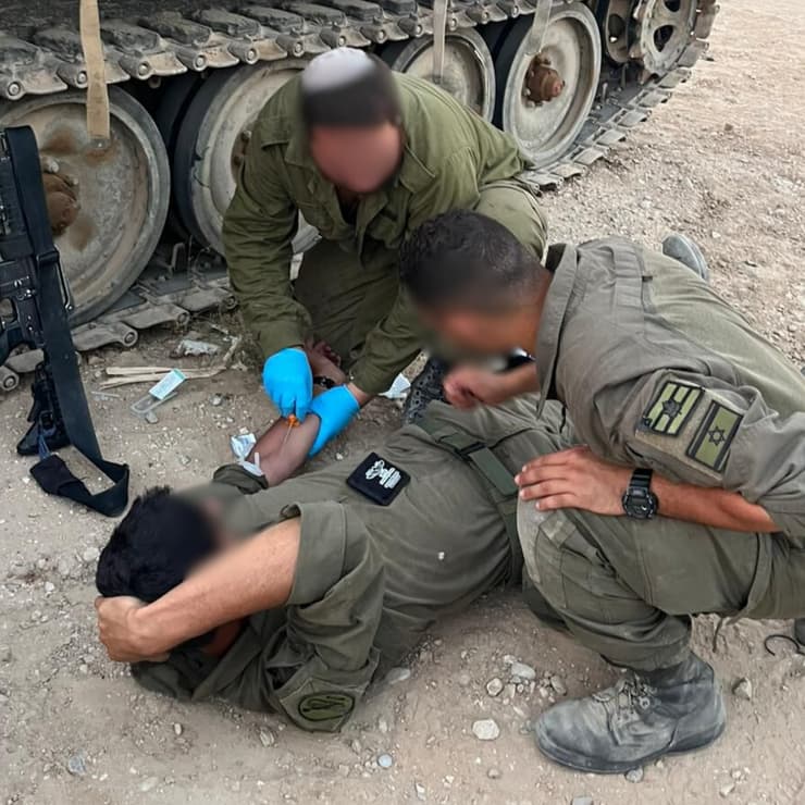 הפציעה התרחשה בשבוע הראשון בעזה. רב"ט ג' (צילום: דובר צה"ל) דובר צה"ל פצועים עזה סמל ל' רב"ט ג' - איכות טובה