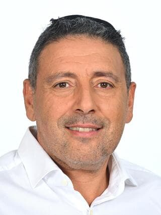 צחי אבו