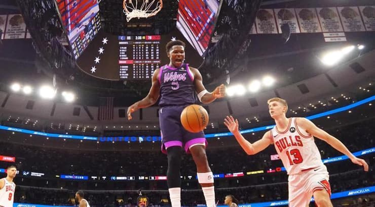 אנתוני אדוארדס מטביע