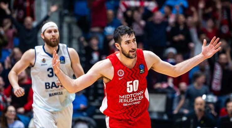 יובל זוסמן שמח