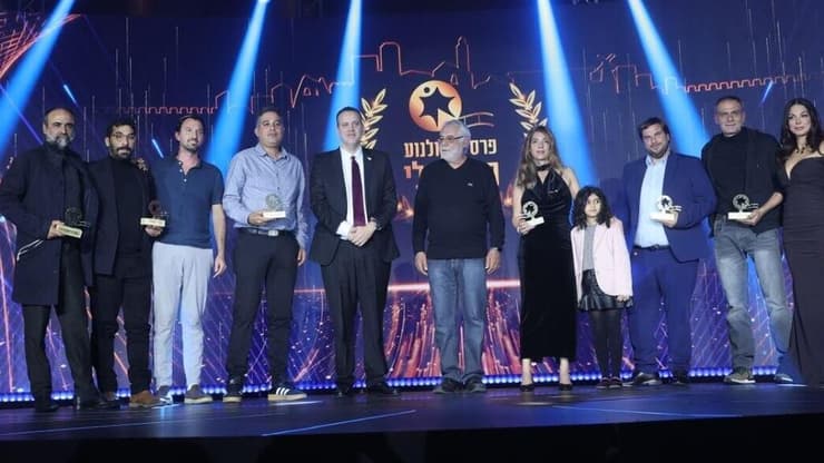 השר מיקי זוהר עם זוכים שונים בטקס פרסי הקולנוע הממלכתי