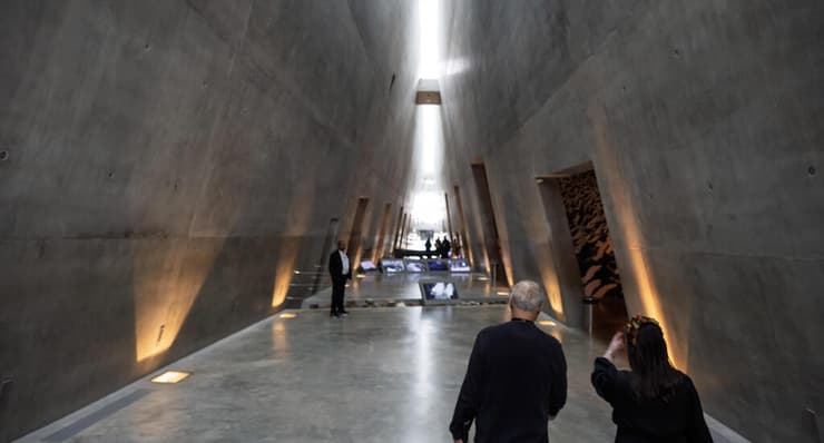 כנס ה-IHRA יד ושם