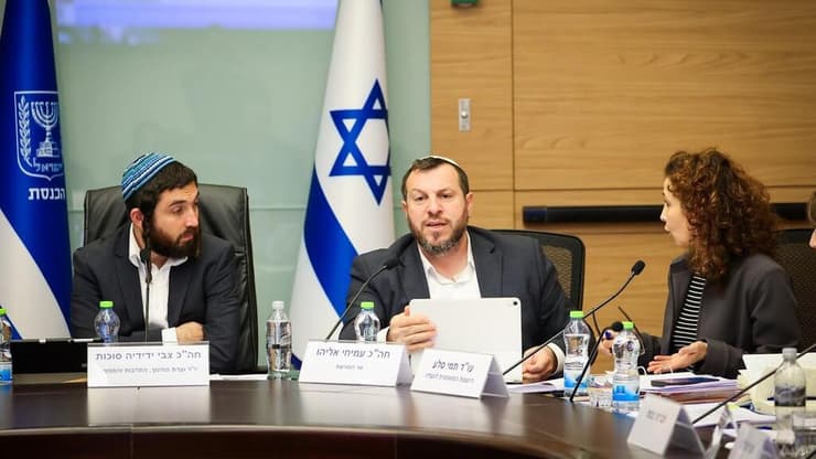 ועדת החינוך. חותמת גומי לאישור תשלומי ההורים? (צילום: דוברות הכנסת, נועם מושקוביץ) ועדת החינוך