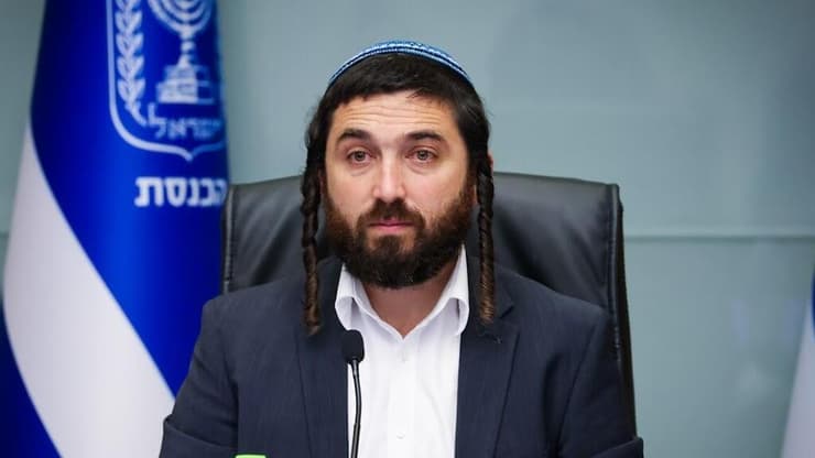 ח"כ סוכות. "לא נקבל מציאות שבה מאות אלפי ילדים בגיל הרך בישראל מטופלים ללא פיקוח ממשלתי" (צילום: דוברות הכנסת, נועם מושקוביץ) ועדת החינוך