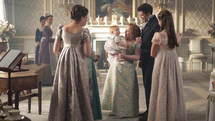 העלילה מתפזרת באופן כל כך חינני בין הדמויות. מתוך "ברידג'רטון" עונה 4 (צילום: LIAM DANIEL/NETFLIX) מתוך "ברידג'רטון" עונה 4