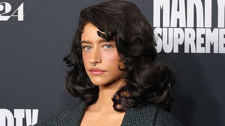 "לא תומכת בצה"ל או בנתניהו". אודסה אז'יון (Monica Schipper / Staff Getty) אודסה אז'יון