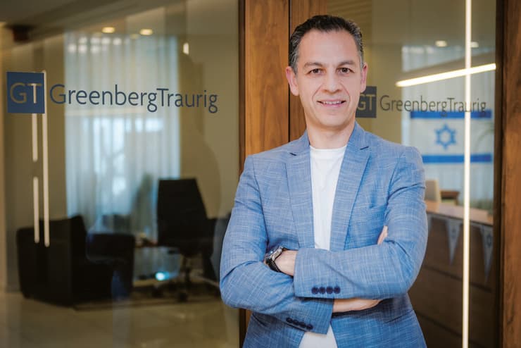 ג’ואי שבות