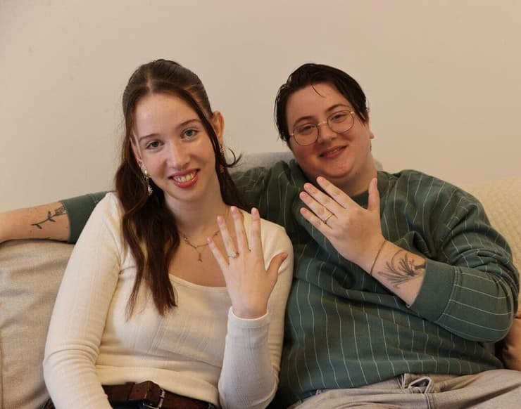 עדי אברס ובת זוגה