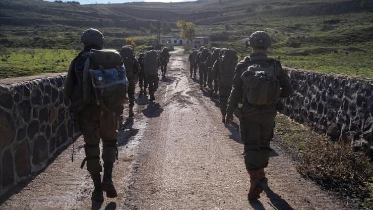 לוחמי חטיבת החשמונאים בסוריה. דמשק דורשת נסיגה מלאה לקו הגבול (צילום: דובר צה"ל) לוחמי חטיבת החשמונאים בפעילות מבצעית בסוריה