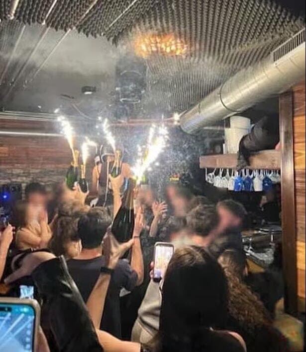 המסיבה באתר הסקי בשווייץ לפני האסון