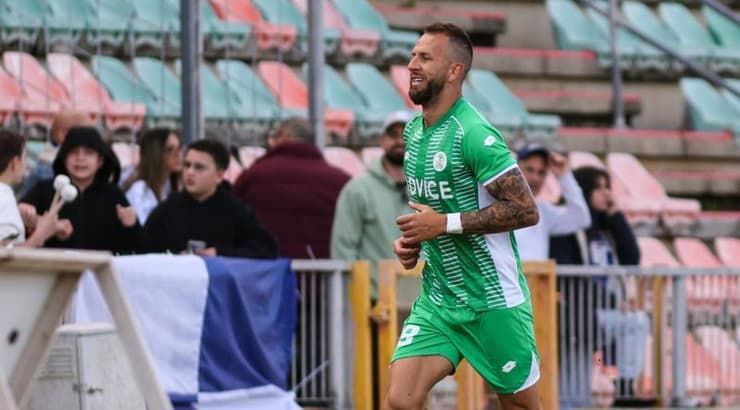 חוליו סזאר חוגג