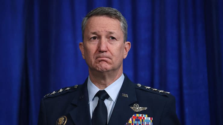 קיין. "לא מסוגל לחזות מה תהיה תוצאתו של מבצע לשינוי המשטר" (צילום: JOE RAEDLE / GETTY IMAGES NORTH AMERICA / AFP) דן קיין