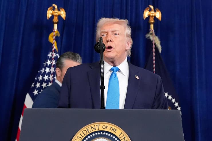 טראמפ במסיבת העיתונאים על התקיפה בונצואלה (צילום: AP Photo/Alex Brandon) טראמפ במסיבת העיתונאים על התקיפה בונצואלה