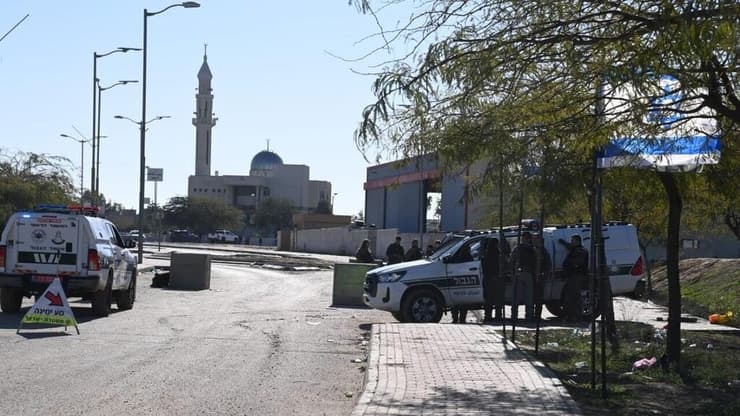 כוחות הביטחון בתראבין בבוקר אחרי שנהרג מוחמד חוסין תראבין