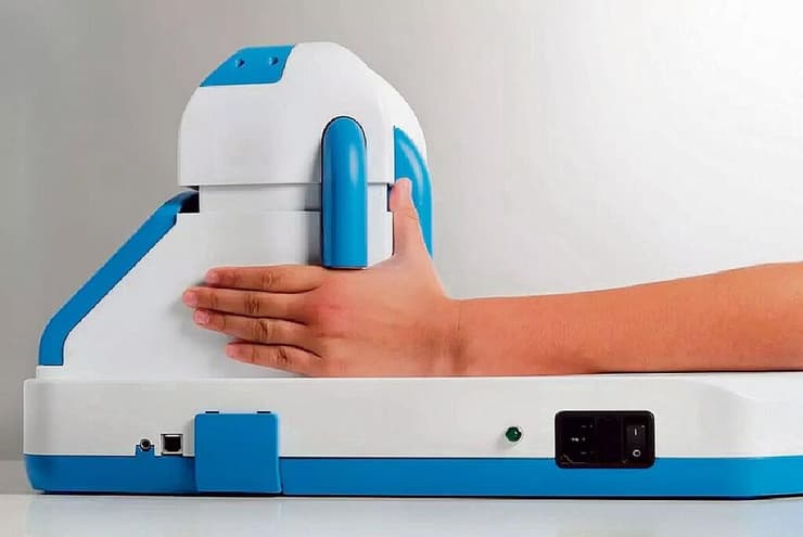 "תוצאות מיידיות, ללא קרינה וללא כאב". המכשיר החדשני (צילום: sutterstock) "תוצאות מיידיות, ללא קרינה וללא כאב". המכשיר החדשני