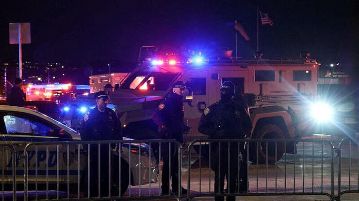 שיירת הרכבים שמובילה את נשיא ונצואלה ניקולס מדורו מחוץ לשדה התעופה בניו יורק