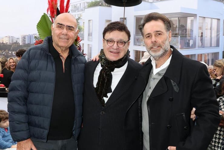 מימין: ברק רוזן, עופר נמרודי ונחשון קיויתי (צילום: חן גלילי) מימין: ברק רוזן, מבעלי ישראל קנדה; מנכ״ל הכשרת הישוב עופר נמרודי; ויו״ר קבוצת בסר נחשון קיויתי