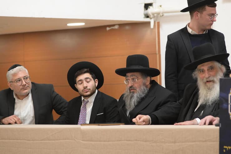 קבלת הפנים למשתמטים החרדים ששוחררו מהכלא