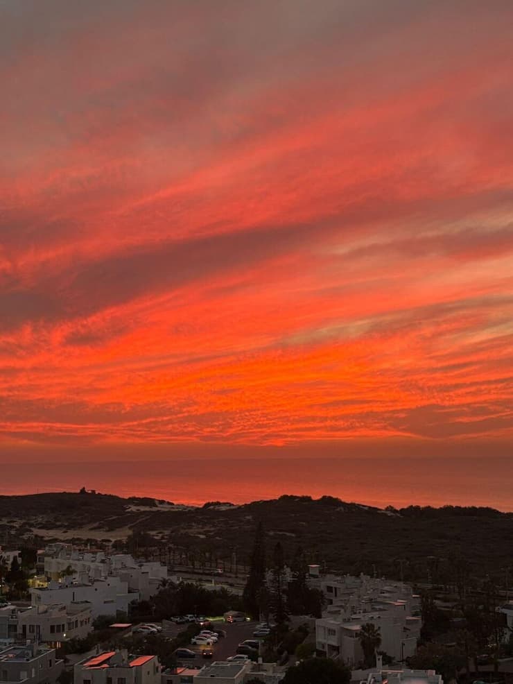שקיעה אדומה באשדוד