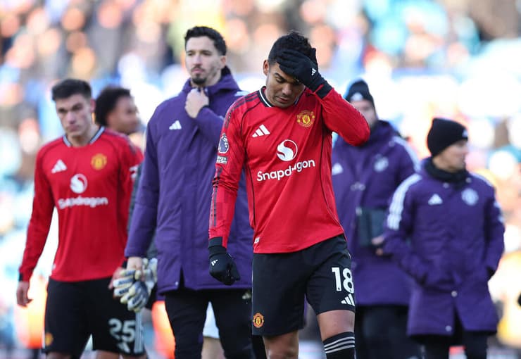 שחקני יונייטד מתוסכלים בסיום התיקו באלנד רואד