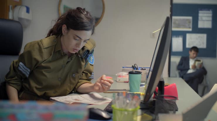 מתוך הסרט "חצי פגישה"