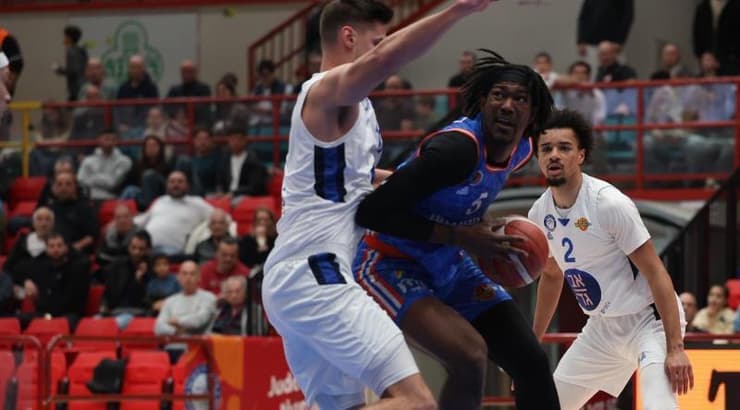 ניקוליס מול קונץ ולשבסקי