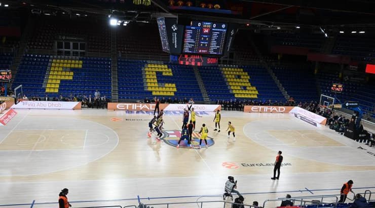 האולם הריק בברצלונה