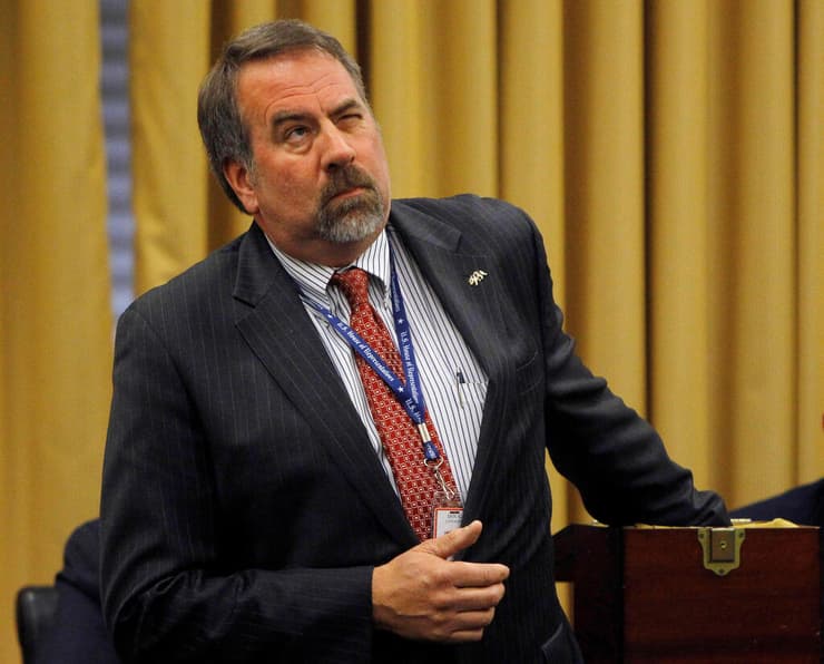 ארה"ב חבר קונגרס דאג לה מלפה לה-מלפה מת