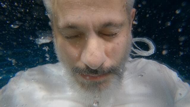 מתוך הסדרה "סיכוי להינצל"