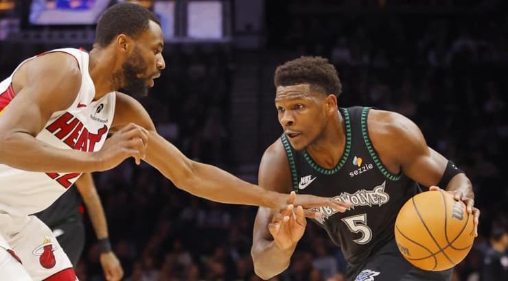 אנתוני אדוארדס