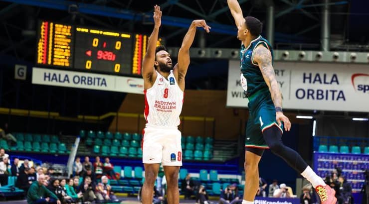 ג'וזאיה ג'ורדן ג'יימס זורק