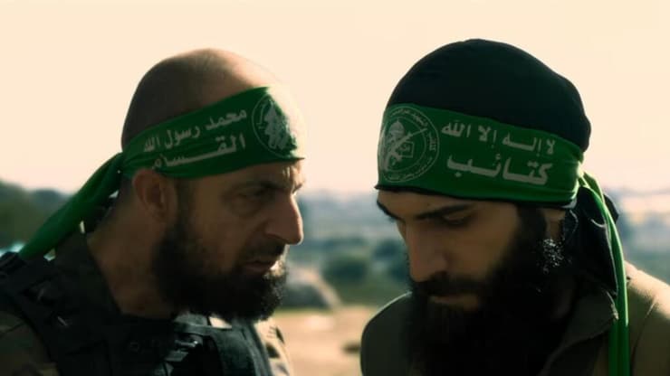 חזקים באסטרטגיה. מתוך "12 שעות באוקטובר" (צילום מסך, אפל TV פלוס) מתוך "12 שעות באוקטובר"