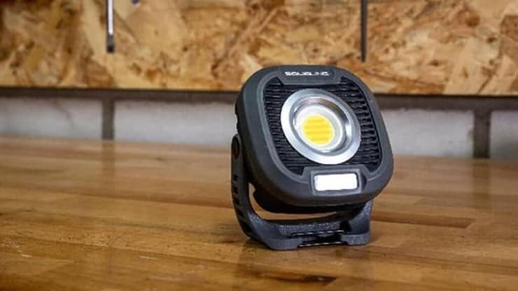 פנס SAL2R מבית SOLIDLINE 