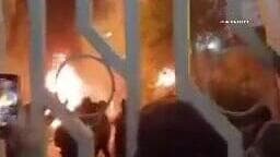 מפגינים בטהרן