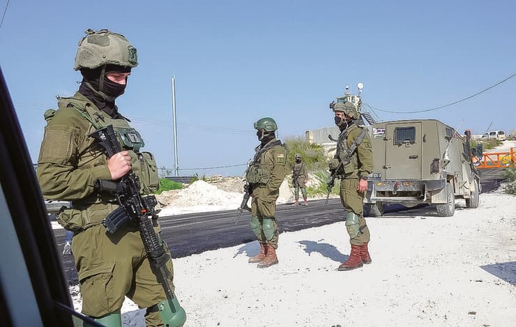 החיילים בצומת העלייה לחומש