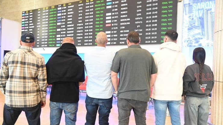 "לשלוף בפינצטה את החשוד". הבלשים הסמויים (צילום: יאיר שגיא ) מגזין סופ"ש: ההברחות דרך נתב"ג