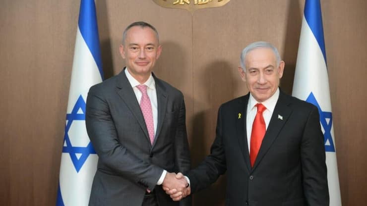 הנציג העליון הראשון לעזה - ניקולאי מלדנוב. נתניהו ומלדנוב, ארכיון (צילום: עמוס בן גרשום/ לע"מ) נתניהו עם מלדנוב