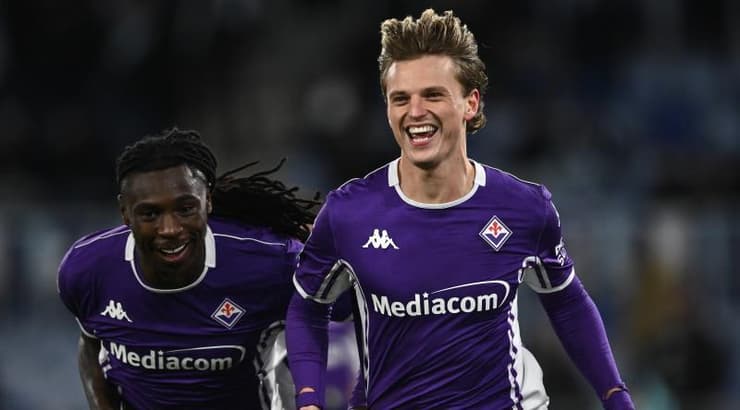 אלברט גודמונדסון רץ לחגוג (IMAGO) אלברט גודמונדסון רץ לחגוג