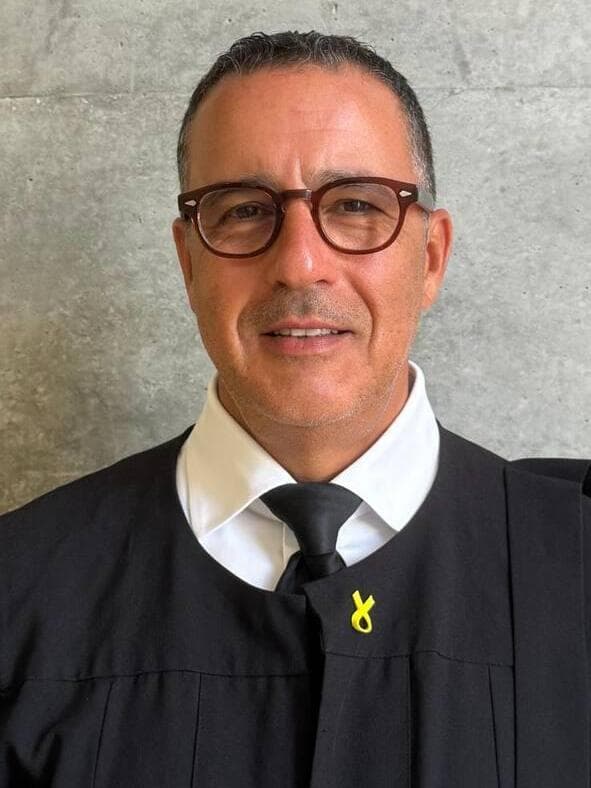 עו״ד רונן חלויה