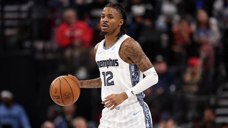 ממפיס תשלח אותו לקבוצה אחרת? ג'ה מוראנט (צילום: Kiyoshi Mio-Imagn/Reuters) שחקן ממפיס גריזליס ג'ה מוראנט