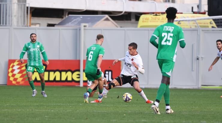 ארד בר בפעולה אופיינית