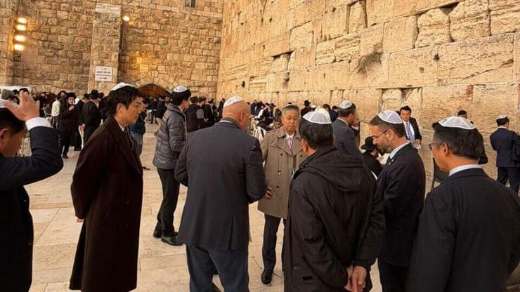 חברי הפרלמנט היפנים מבקרים בארץ