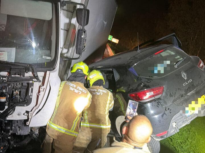 זירת התאונה הקטלנית בכביש 675 ליד ניר יפה, שבה נהרג גבר