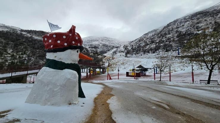 אתר החרמון מושלג