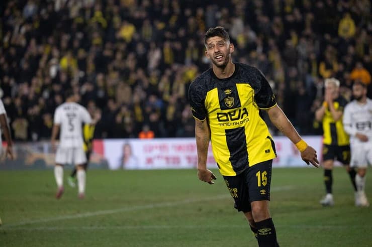 "עברנו יחד רגעים מרגשים". מיכה נפרד (צילום: אלכס קולומויסקי) בית"ר ירושלים דור מיכה בני ריינה