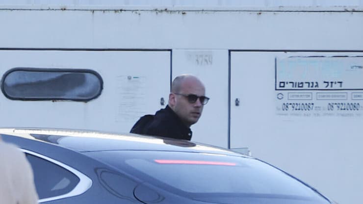 אלי פלדשטיין בלהב 433