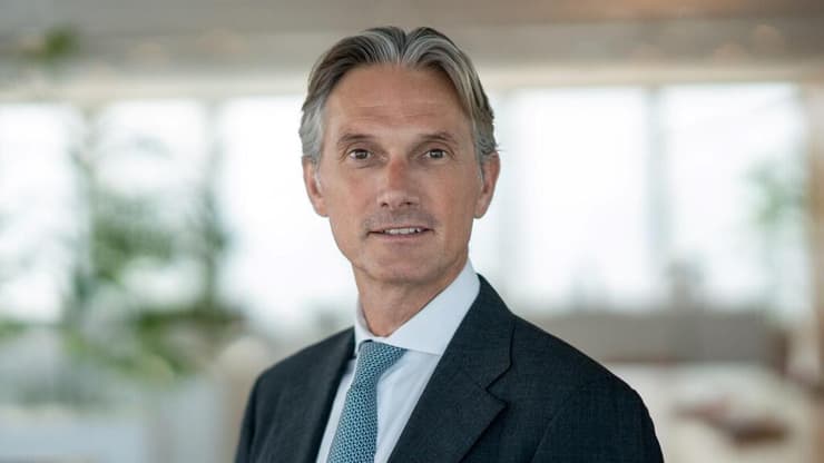 ריצ'רד פרנסיס, נשיא ומנכ"ל טבע